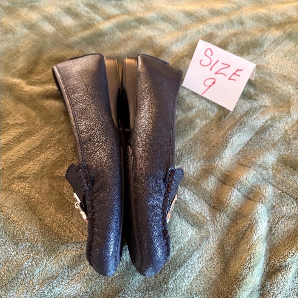 Michael Kors Black
Loafers Flats size 9 - Picture 5 of 5